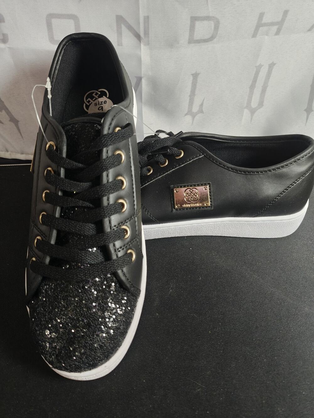 DAISY FUENTES Women's Size 9 Maggie Black Sneakers Glitter New